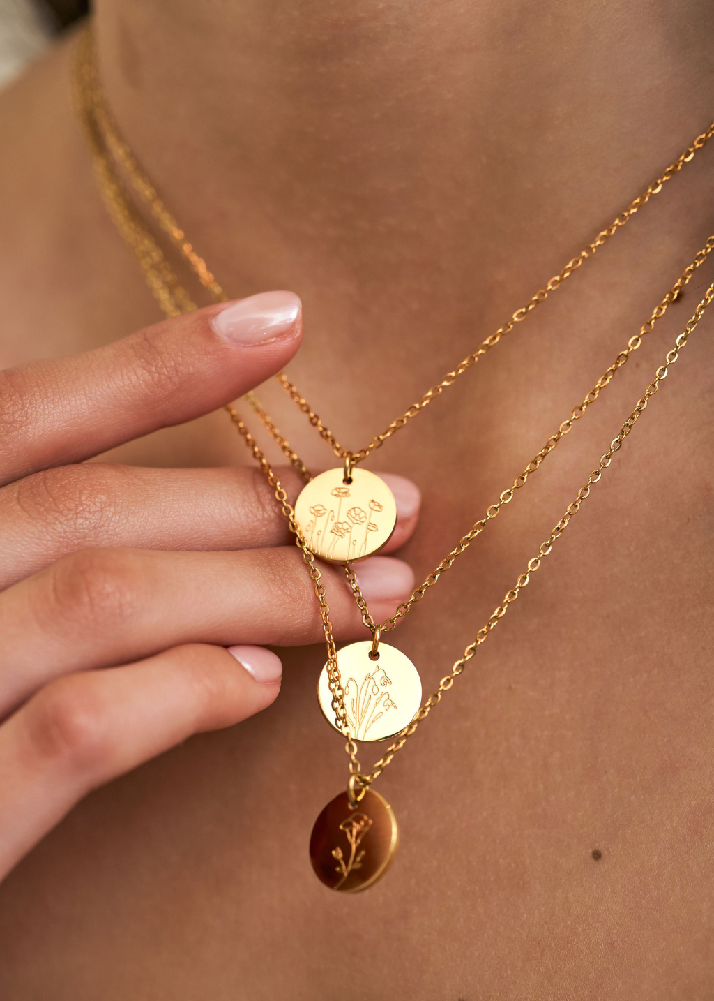 Blüme Birth Flower Necklace