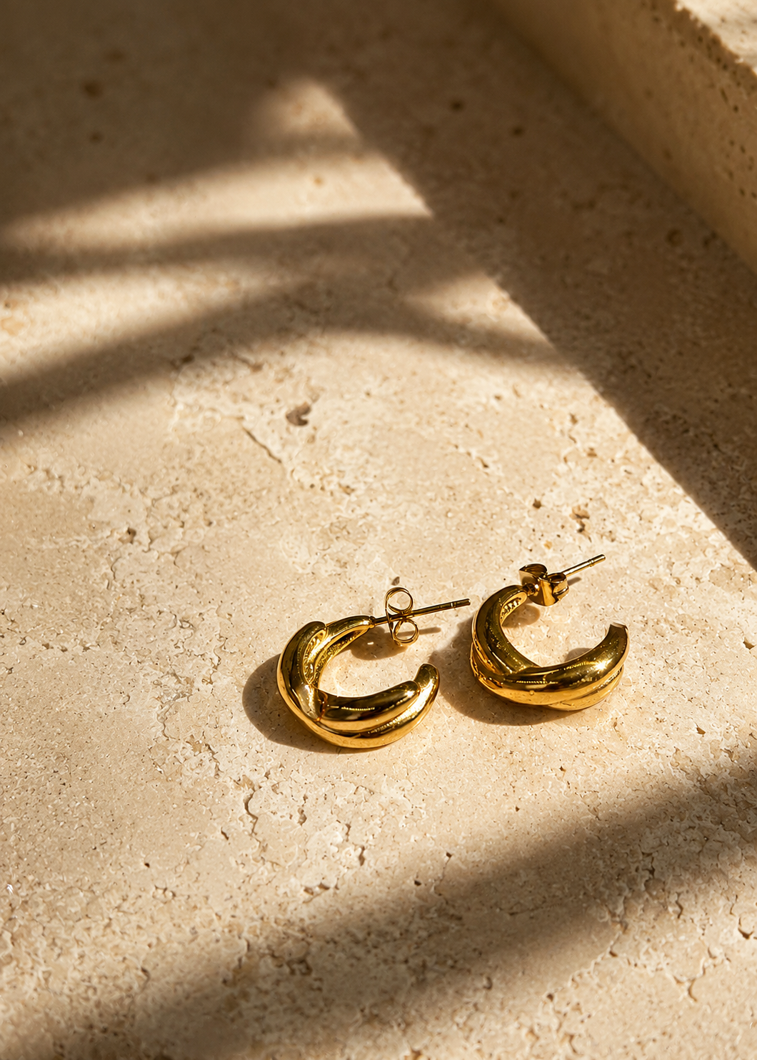 Naia Earring