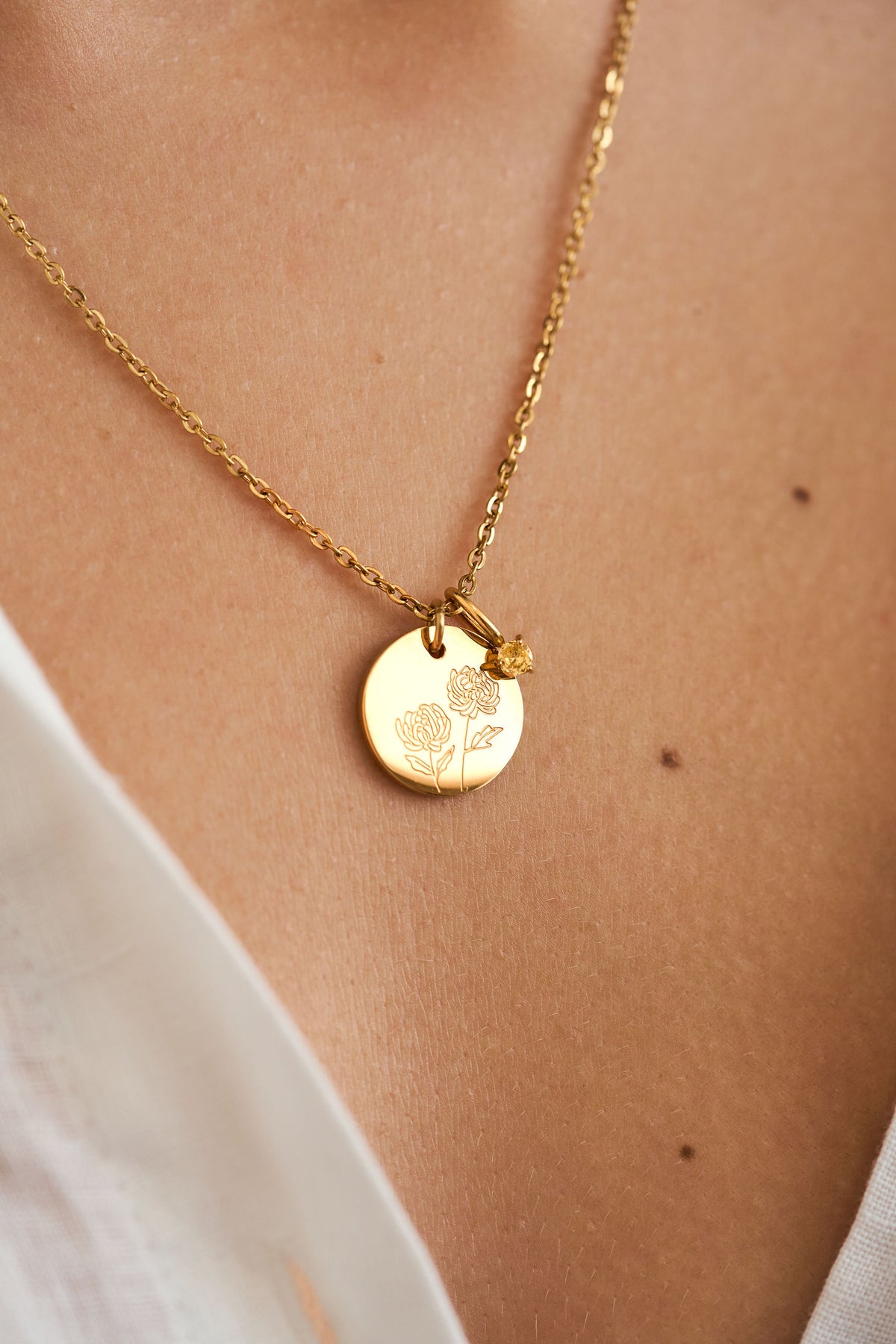 Blüme Birth Month Necklace