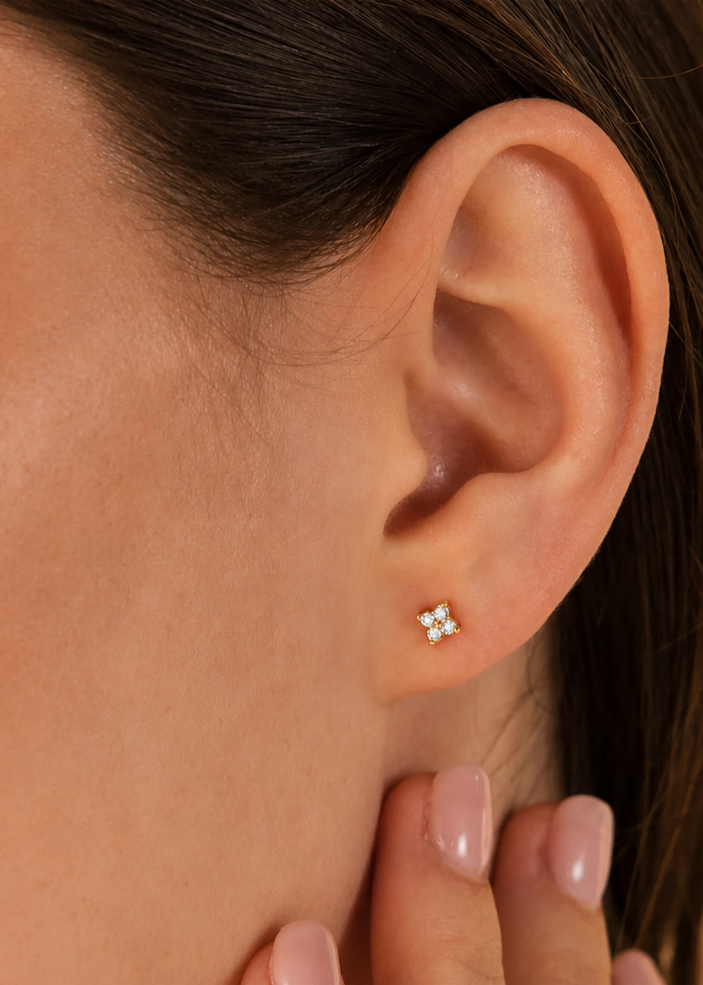 Clear Darling Stud